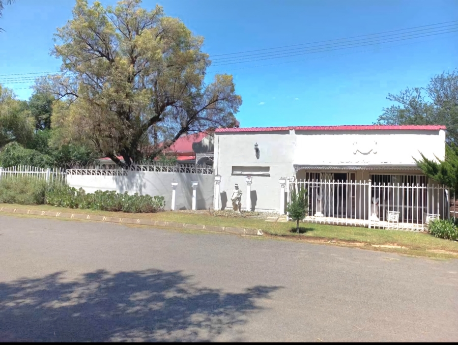 4 Bedroom Property for Sale in Brandfort Free State